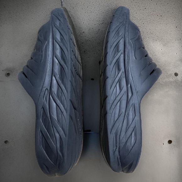 🔥HOKA RECOVERY SLIDES🔥 - Picture 7 of 8